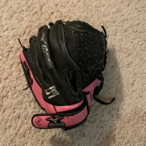 softball glove